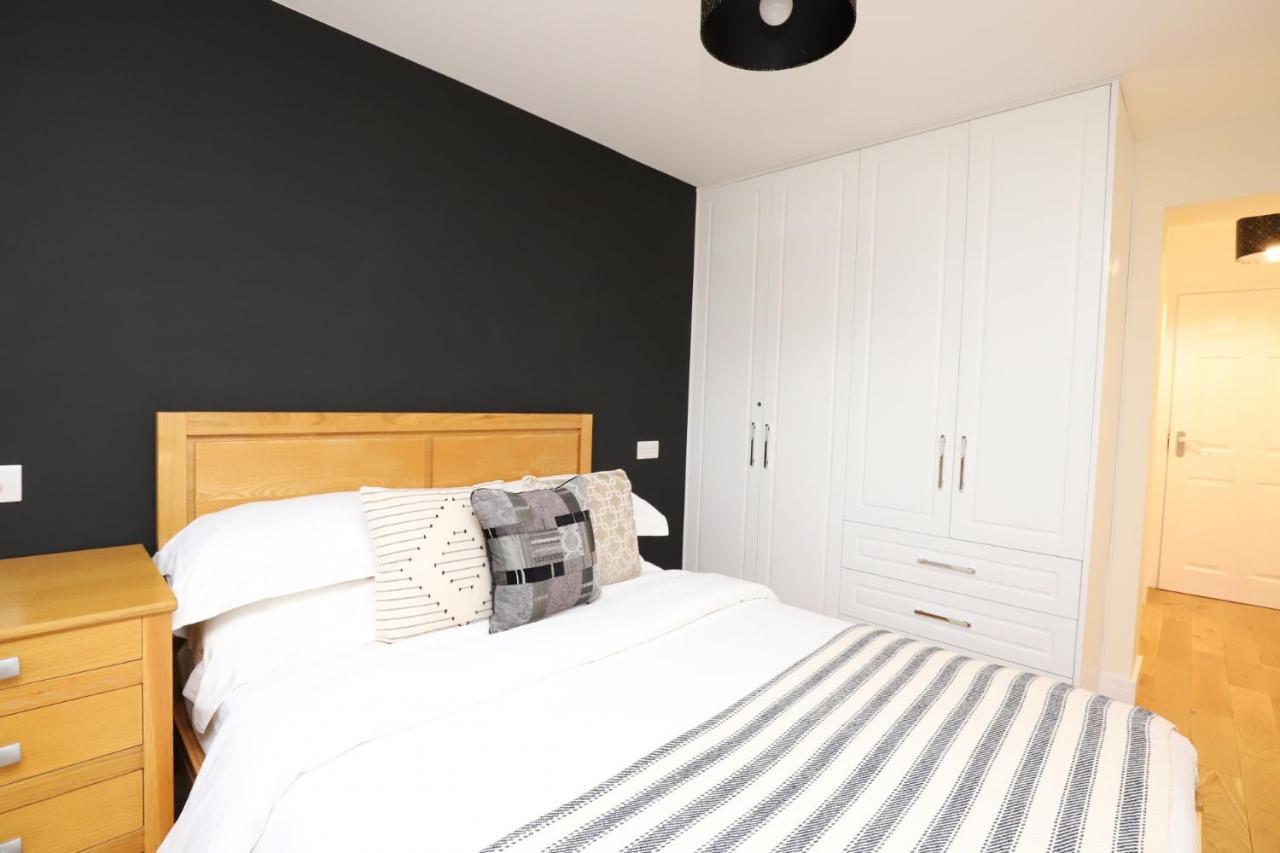 Luxurious Double Bedroom, Ensuite With Free Wifi. أكسفورد المظهر الخارجي الصورة